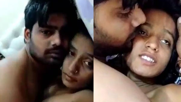 Delhi ki ladki Dolly chud gayi bf se
