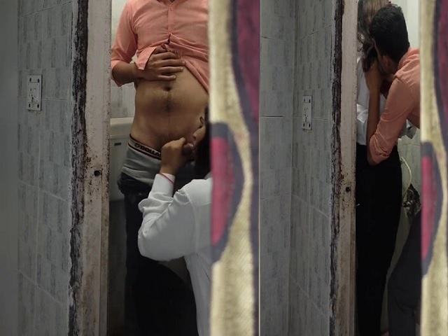 College girl sex video in washroom hidden cam sex