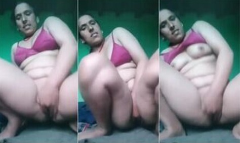 Horny Desi Milf