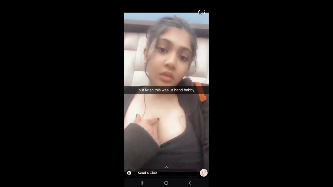 Sexy Chubby Babe Fingering
