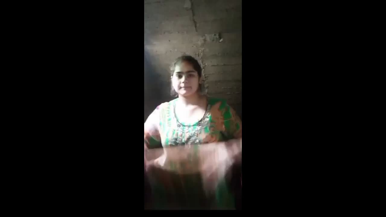 Desi cutie showing big boobs and pussy