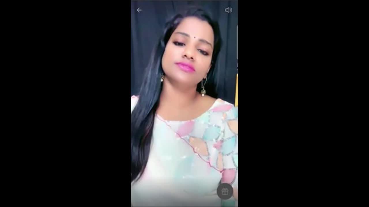 Honey Telugu MILF Removes Bra and Panties To Full Nude on 121 Live With Full Face