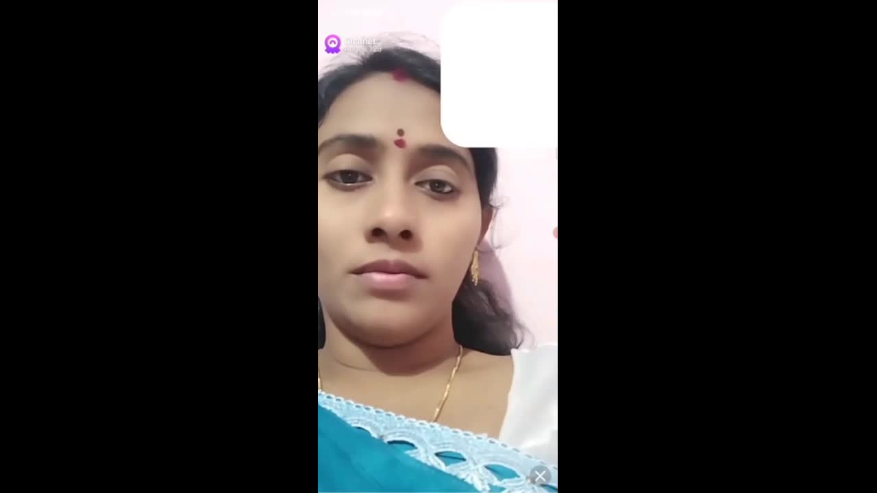 Angel123 Showing Her Big Boobs and Spreads Pussy on Chamet Live