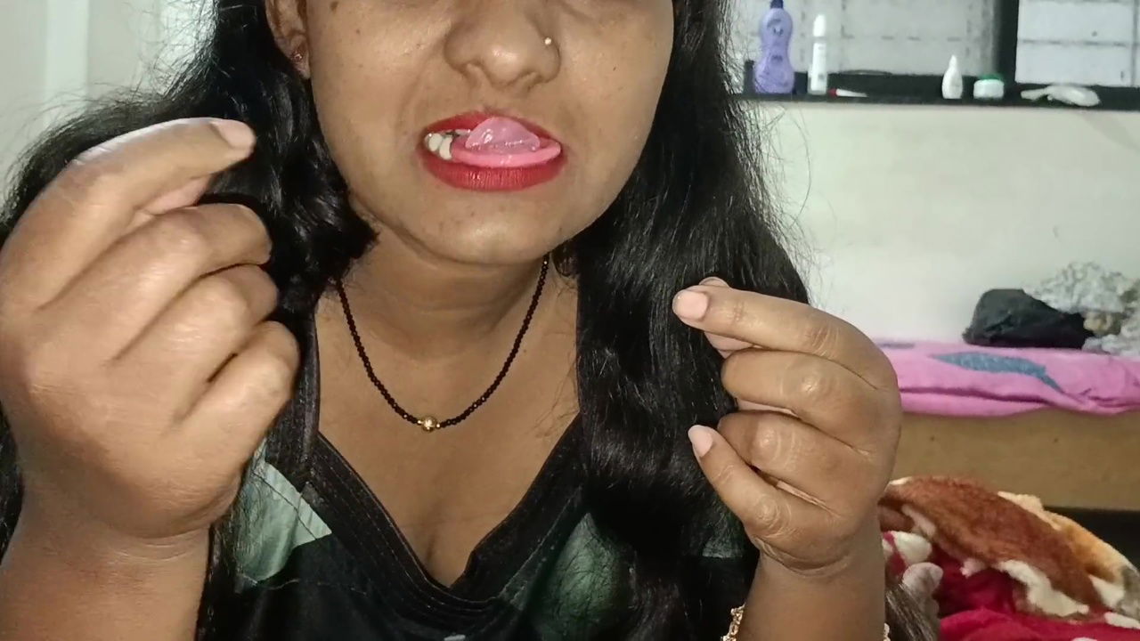I am Rocky, I called the sister-in-law of the neighborhood and fuck it, my sister-in-law is very sexy, her name is Anjali queen