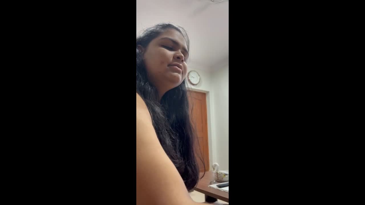 Chubby Gf Jerking