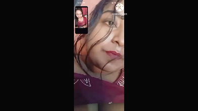 Horny bengali babe fingering with bottle to tease her boyfriend
