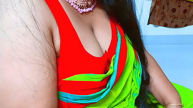 My stepmother came to me to fuck me wearing a new saree, so I fucked her as I wanted