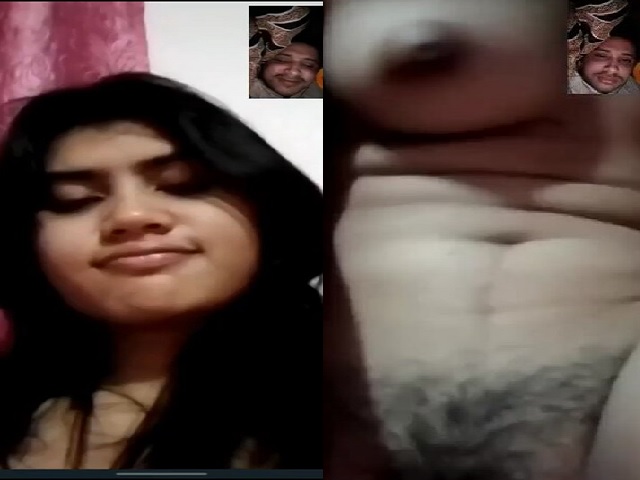 Sexy chubby girl nude on video call to her boyfriend