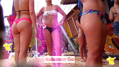 Jessica O’Neil 37 Exposed at Beach in MMS Leak
